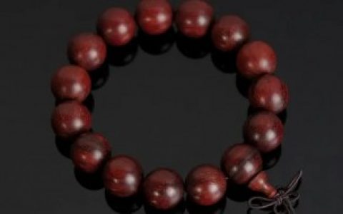 小叶紫檀手串保养的方法,小叶紫檀手串如何保养