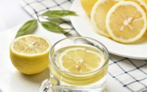 干柠檬泡水喝的正确方法 干柠檬泡水的详细步骤介绍