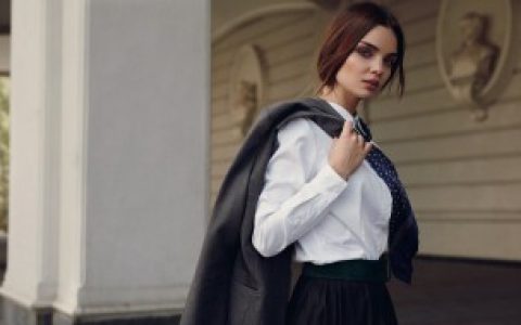 买白衬衫选什么材质的好（哪种材质的白衬衫好）