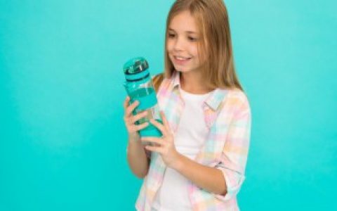 儿童水杯刻字刻什么好有寓意,儿童水杯刻字刻啥好有寓意