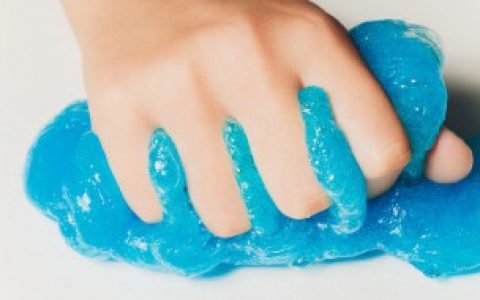 在家怎么制作史莱姆,在家自己如何制作史莱姆