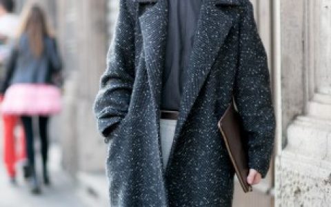 羊毛大衣可以晒太阳吗 羊毛大衣能不能晾晒