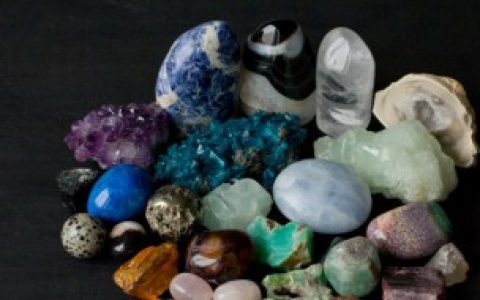 【斯里兰卡蓝宝石什么颜色是最好的】斯里兰卡蓝宝石什么颜色最好