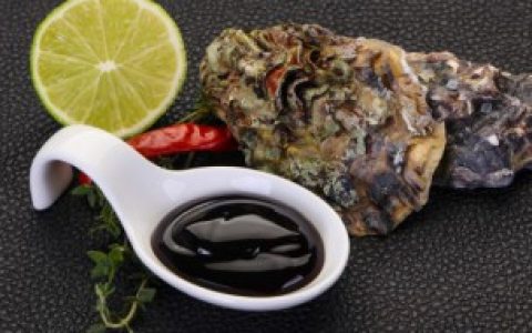 蚝油是用什么做的,蚝油是用什么材料制作的