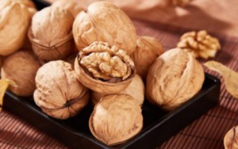 核桃好吃怎么剥（核桃好吃是皮难剥啊苏瑟）