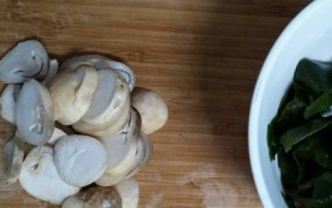 螺旋藻怎么吃（螺旋藻的吃法技巧）