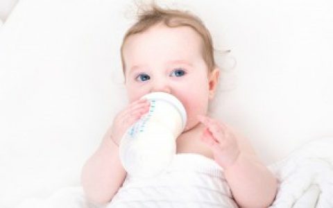 宝宝水杯有霉味怎么去除 宝宝水杯有霉味去除方法