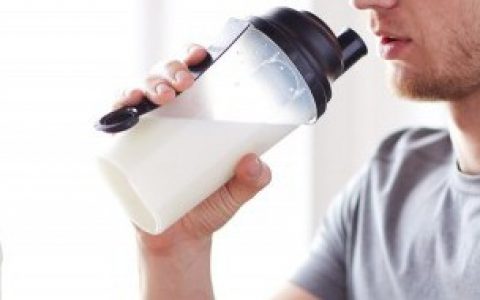 【哪种的塑料材质适用于水杯】塑料水杯什么材质最好