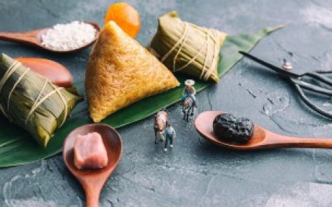 不用绳子绑的粽子（包粽子不用绳该怎么做）