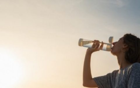 【水瓶如何去陈年老垢】水瓶怎么去陈年老垢