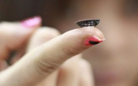 【隐形眼镜液过期了能不能用】隐形眼镜液过期了还能用吗