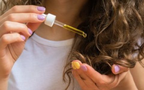 【茶树精油过期了还能不能用】茶树精油过期了还能用吗