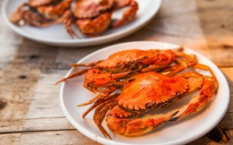 煮好的螃蟹放第二天能吃吗 煮好的螃蟹放第二天能不能吃