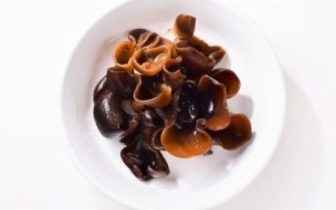 【怎样鉴别木耳质量的好坏】木耳如何辨别好坏