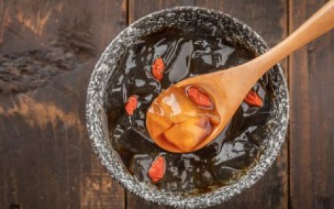 【白凉粉是什么东西做的】白凉粉的制作原料