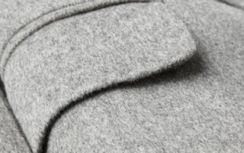 羊毛混纺外套如何在家水洗（羊毛混纺外套按如下方法水洗）