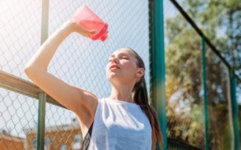 【pc材质的水杯盖是不是毒吗】pc材质的水杯盖有毒吗