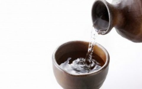 【白酒高温存放会变质吗】白酒高温存放多久变质