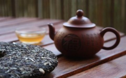 【新手怎么挑选紫砂壶】新手挑选紫砂壶的方法