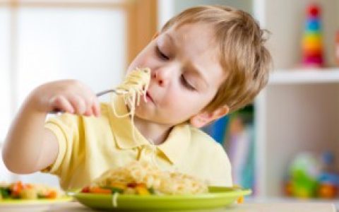 梦见老板请吃饭是什么意思,梦见老板请吃饭的含义