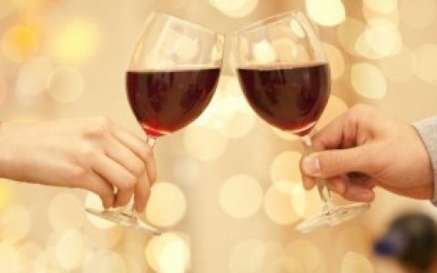 红酒要不要放冰箱（红酒要放冰箱吗）