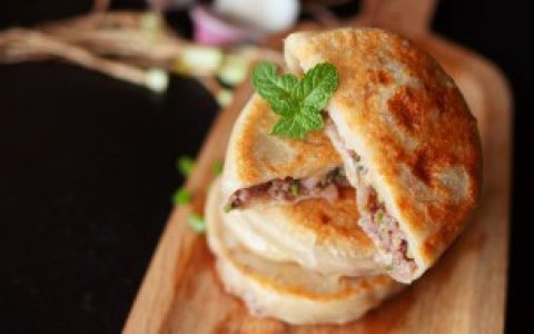 【土豆饼可以用淀粉吗】土豆饼能不能用淀粉