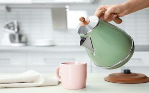 茶壶里的水垢时间长了如何去除,茶壶里的水垢时间长了怎么去除