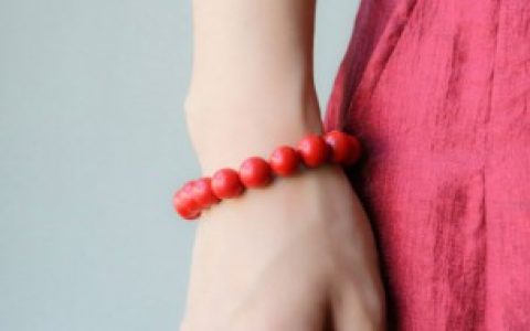 朱砂手串戴哪只手,朱砂手串戴哪只手好