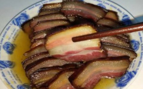 【烟熏腊肉可以用洗洁精洗吗】烟熏腊肉是否可以用洗洁精洗