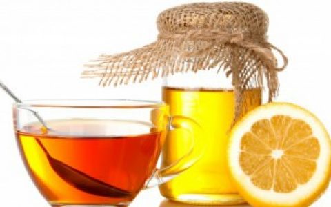 蜂蜜可以直接涂脸上吗（蜂蜜能不能直接涂脸上）