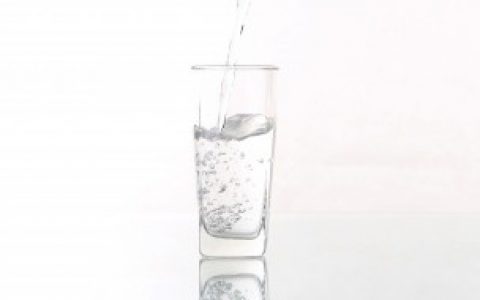 冷水杯水垢怎么清洗掉 冷水杯水垢清洗方法