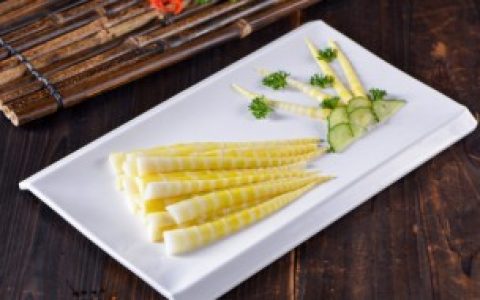 【莴笋隔夜变红了还可以吃吗】莴笋隔夜变红了还能吃吗