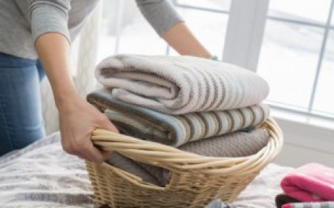 【梦见衣服破了】梦见衣服破了的解释