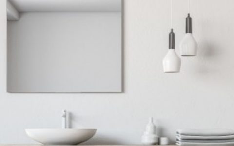 客厅里的镜子放在）