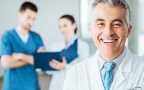 【吃到虫子如何处理】吃到虫子怎么办