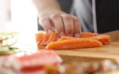 三文鱼怎么保存时间长 三文鱼如何保存时间长