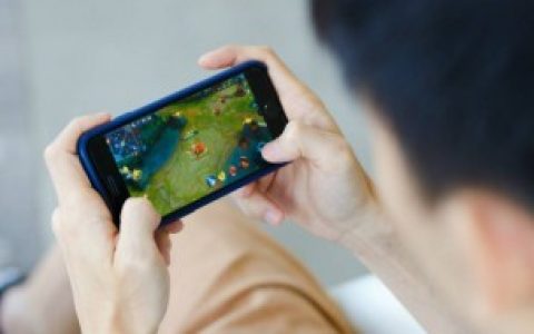 玩手机怎么写检书500字 有关玩手机检讨书500字范文