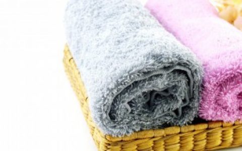 浴巾的围法浴巾怎么裹 浴巾如何裹浴巾的围法