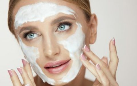 怎样可以把脸洗干净,用什么方法可以把脸洗干净