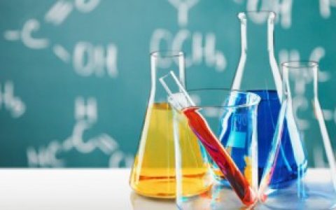 小苏打加什么可以洗白衣服（小苏打怎么才能洗白衣服）