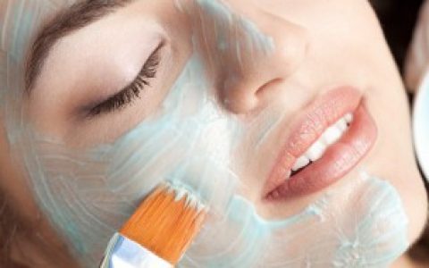 补水面膜可以去黑头吗 使用补水面膜可以去黑头吗