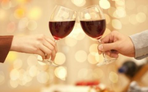 【葡萄酒木塞为什么会漏出】葡萄酒木塞会漏出的原因