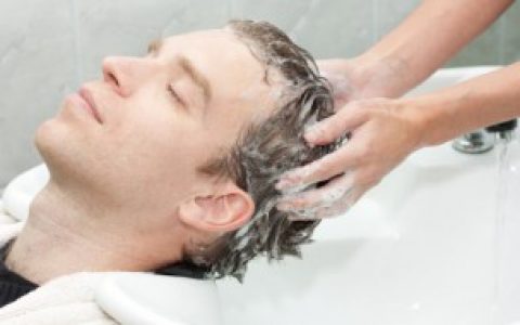 什么时候洗头发最好 洗头发最好的时间