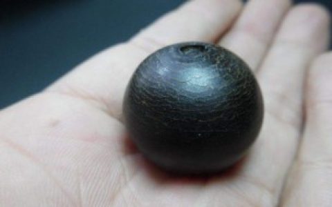 牛角珠子如何辨别真假（牛角珠子怎么辨别真假）