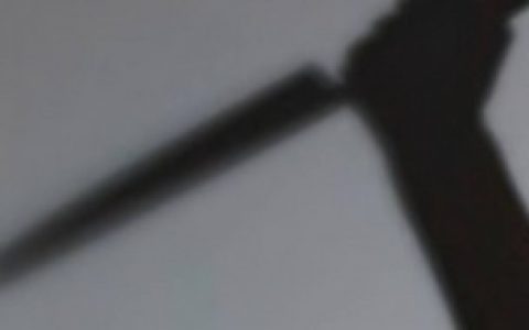 床下放刀有什么讲究（床下放刀的讲究）