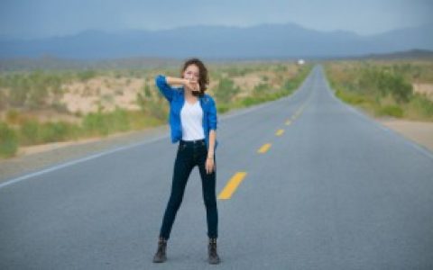 烟管裤和铅笔裤有什么不同（烟管裤和铅笔裤有什么区别）