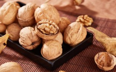 剥青皮核桃怎么洗手 剥青皮核桃如何洗手