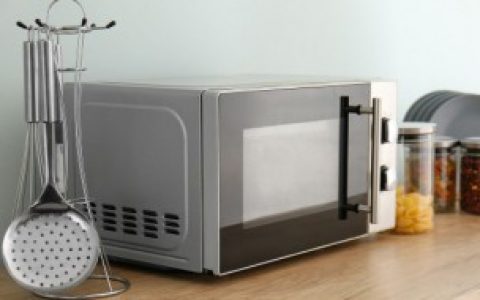 【不锈钢可以用微波炉吗】不锈钢能不能用微波炉