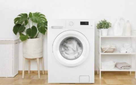 可以使用泳衣洗泳衣吗（泳衣能用洗衣机洗吗）