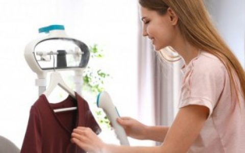 【纯棉的衣服到底能不能熨烫】纯棉的衣服可以熨烫吗